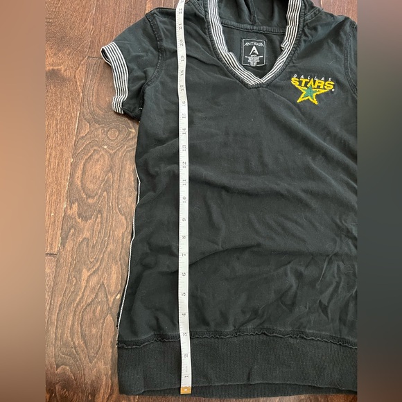 Women’s small Antigua Dallas Stars shirt with hood - Picture 5 of 6